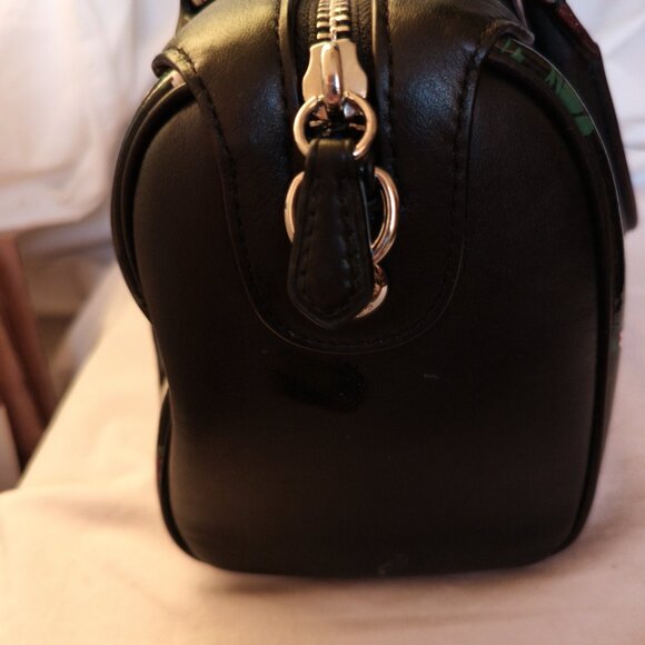 COACH BENNET CROSSBODY PATENT LEATHER BAG MINT CONDITION - Picture 6 of 8